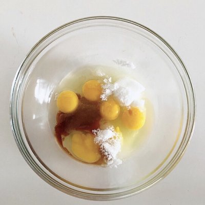 焦糖伯爵紅茶奶油蛋糕，清新茶香甜而不膩，手殘黨也能做